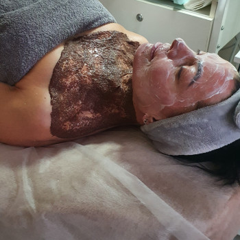 Пілінг обличчя
                    Салон краси Body and face sculpture Київ