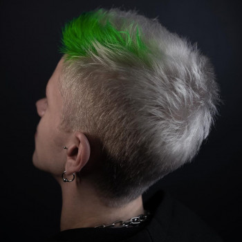 Чоловіче фарбування волосся
                    Салон краси DICTAT COLOR Київ