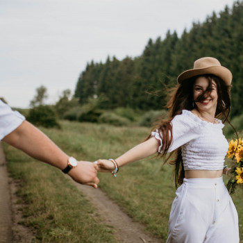 Обробка фотографій, монтаж відео
                    Фотограф Рося Вінниця