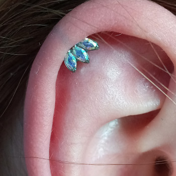 Пірсинг хелікс