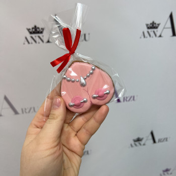 Прокол сосков
                    Мастер по пирсингу Татьяна Харьков