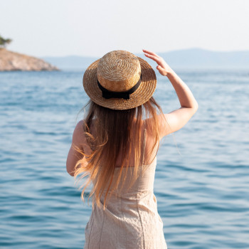 Летняя фотосессия на море в шляпе, фото - Фотограф Марта-Іванна Кравчишин