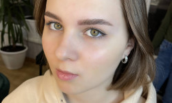 Моделювання, корекція та фарбування брів Бровіст Валерія Ужгород