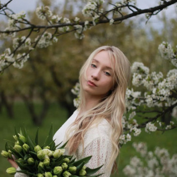 фотосесія з букетом, весняна фотосесія