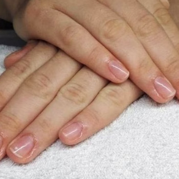 Японський манікюр
                    Майстер манікюру Ярина Дрогобич