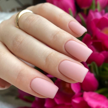 Нюдовий манікюр матовий на квадратні нігті, фото - Салон краси NS beauty studio