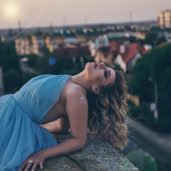 фотосессия в платье, уличная фотосессия, фотосессия для девушки