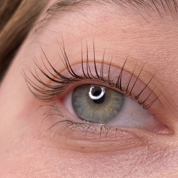 Ламінування вій