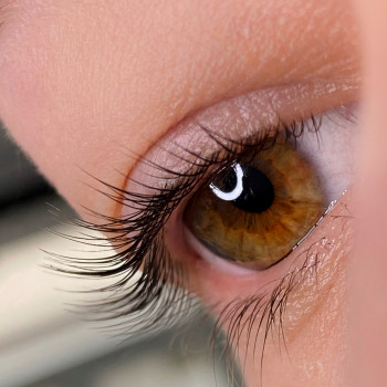 Ламінування вій