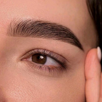 Окрашивание бровей- хна