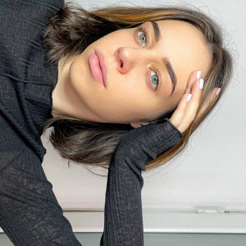 Оформлення брів хною чи фарбою
                    Бровіст Елена Дніпро