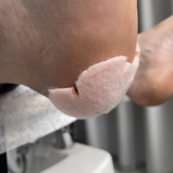 Обробка тріщин з розвантаженням