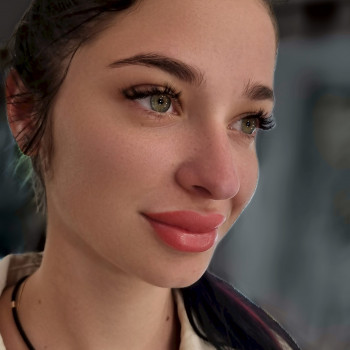 Перманентний макіяж губ