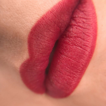 Перманентний макіяж
                    Майстер перманентного макіяжу Ганна Київ