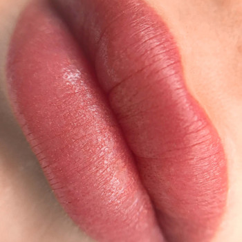 Перманентний макіяж
                    Майстер перманентного макіяжу Ганна Київ