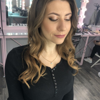 Свадебный образ
                    Перукар-візажист Елена Київ