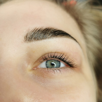 Ламінування брів
                    Салон краси Баттерфляй Одеса