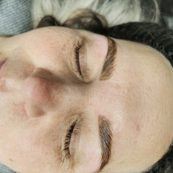 Ламінування брів
                    Салон краси Баттерфляй Одеса