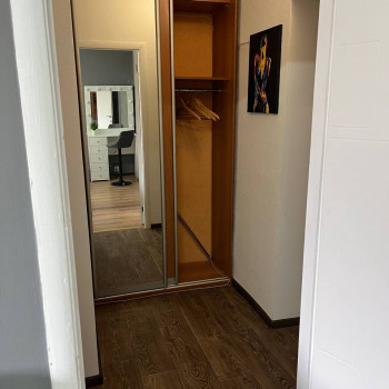 Здаю в оренду місця для майстрів манікюру, бровіста/візажиста, лешмейкера Олімпійська
                    Майстер манікюру Катя Київ