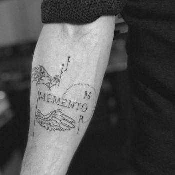 на передпліччі, Memento mori, мементо морі тату