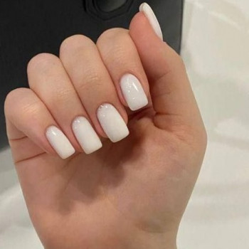 Покриття гель лаком
                    Салон краси Backstage Одеса