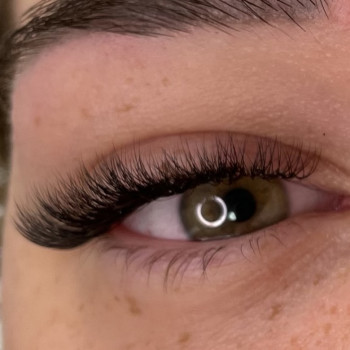 Нарощування вій
                    Салон красоты Backstage Одесса