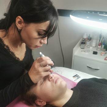 Нарощування вій
                    Салон красоты Backstage Одесса