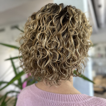 Биозавивка
                    Перукар-колорист Наталия Одеса