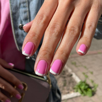 Манікюр зі зняттям та покриттям
                    Салон красоты Fargo Киев