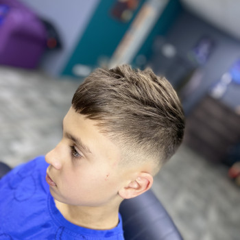 стрижка кроп, стрижка для хлопчика, дитяча стрижка