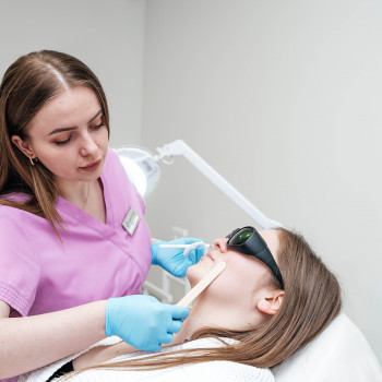 Лазерна динамічна епіляція для жінок - обличчя, верхня губа.