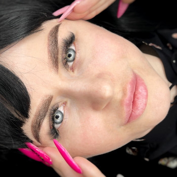 Перманентний макіяж, губи, брови
                    Мастер перманентного макияжа Кристина Днепр