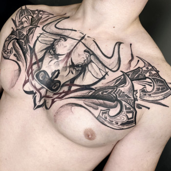Тату на грудях сокира бик, фото - Тату майстер Дмитро Лєто