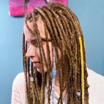 Дреди з подовженням канекалоном (штучне волосся)
                    Брейдер Натали Киев