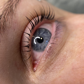 Ламінування вій