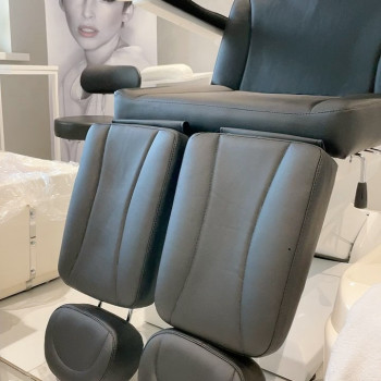 Oренда робочого місця для манікюра
                    Салон красоты Murphy Style Киев