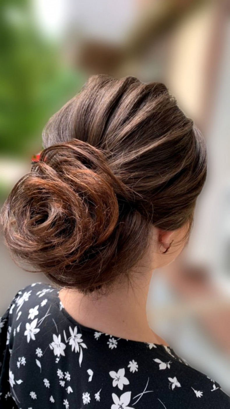 Вечірня зачіска, фото - Салон красоты ПаннА