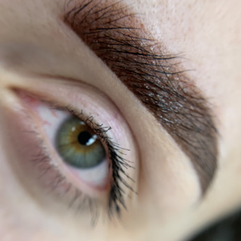 Перманентний макіяж брів
                    Майстер перманентного макіяжу Яна Дніпро