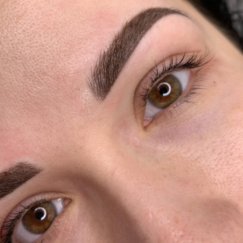 Перманентний макіяж брів
                    Майстер перманентного макіяжу Яна Дніпро