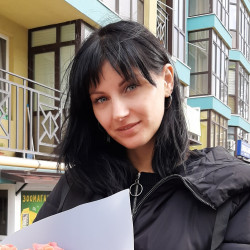 Яна Бондаренко