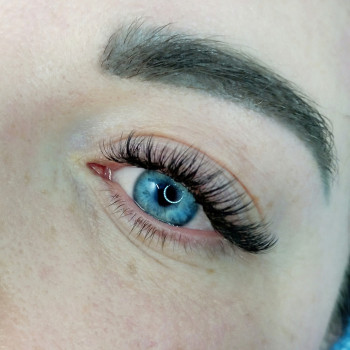 Наращивание ресниц
                    Лешмейкер Наталья Київ