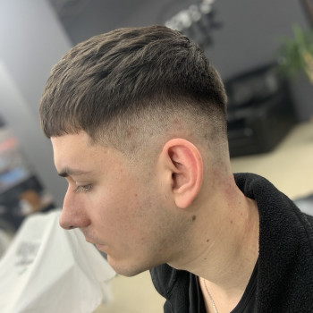 Стрижка
                    Барбершоп Royal Barbershop Нетішин