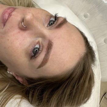 Пудрові брови
                    Майстер перманентного макіяжу Олена Одеса