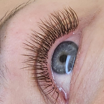 Нарощення нижніх вій об'єм класика
                    Лешмейкер Діана Ивано-Франковск