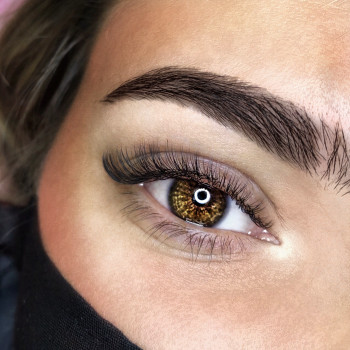 Нарощування вій:
Volume: 1D 
Fox effect