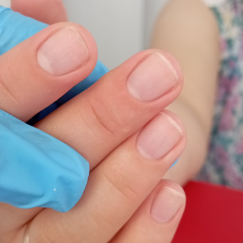 Фото з портфоліо майстра Яна Резнікова (майстер манікюру, Винники)