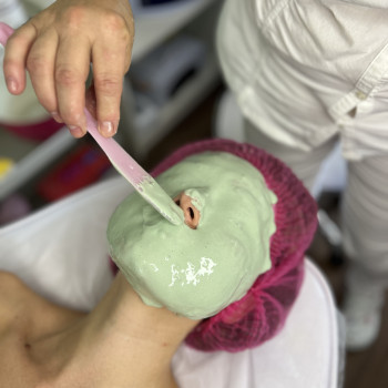 Альгінатна маска
                    Косметолог-эстетист Наталія Борисполь