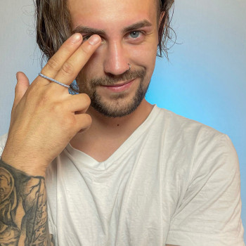 Чоловіча корекція брів
                    Бровіст Елена Дніпро