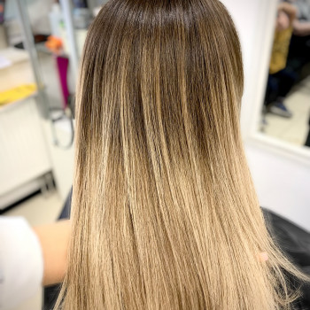 Фарбування балаяж
                    Перукар-колорист Светлана Київ