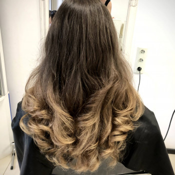 Фарбування балаяж
                    Перукар-колорист Светлана Київ